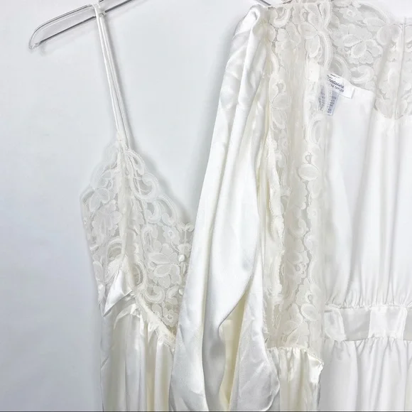 2pc Morgan Taylor Vintage Silky Satin Robe+Gown Set Maxi Small NWT - Picture 3 of 9